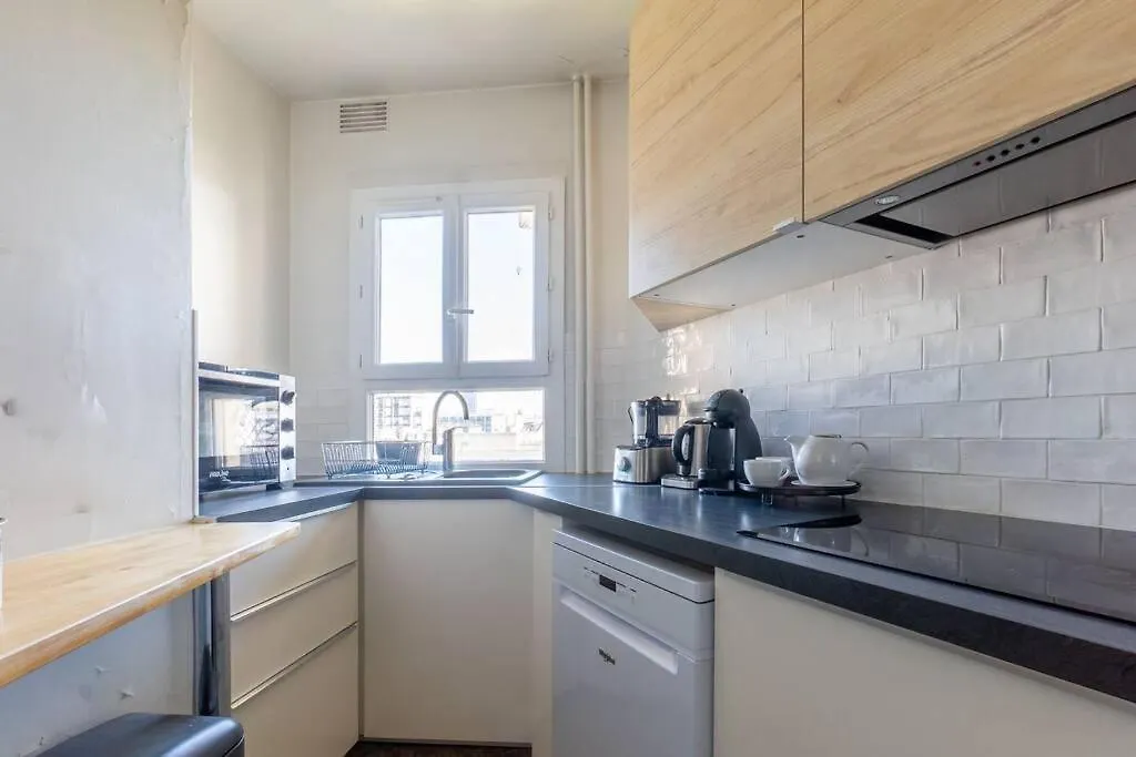 Charming 1Br Flat With Balcony - Central Paris Appartement