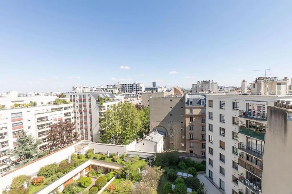 Charming 1Br Flat With Balcony - Central Paris Appartement Frankrijk