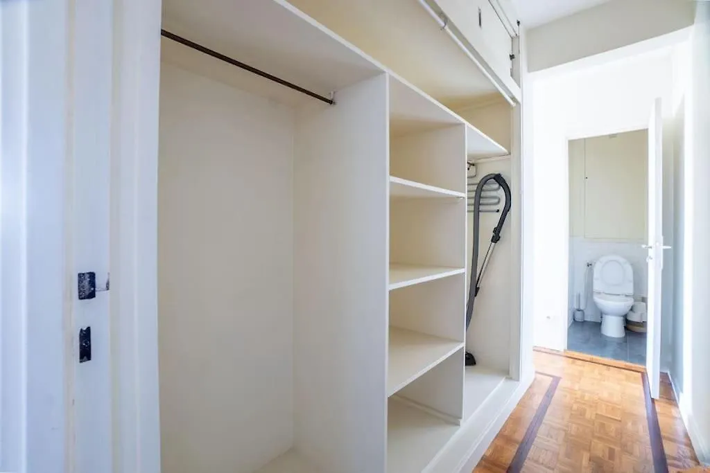 Charming 1Br Flat With Balcony - Central Paris Lejlighed 0*,  Frankrig